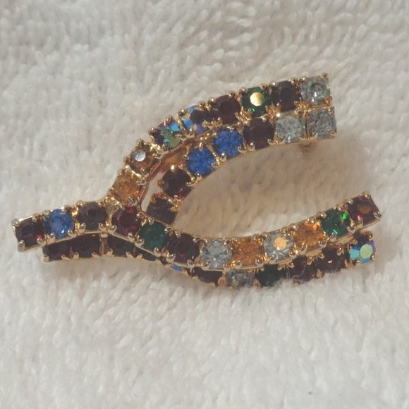 Beautiful Rhinestone wish Brooch - Picture 2 of 3